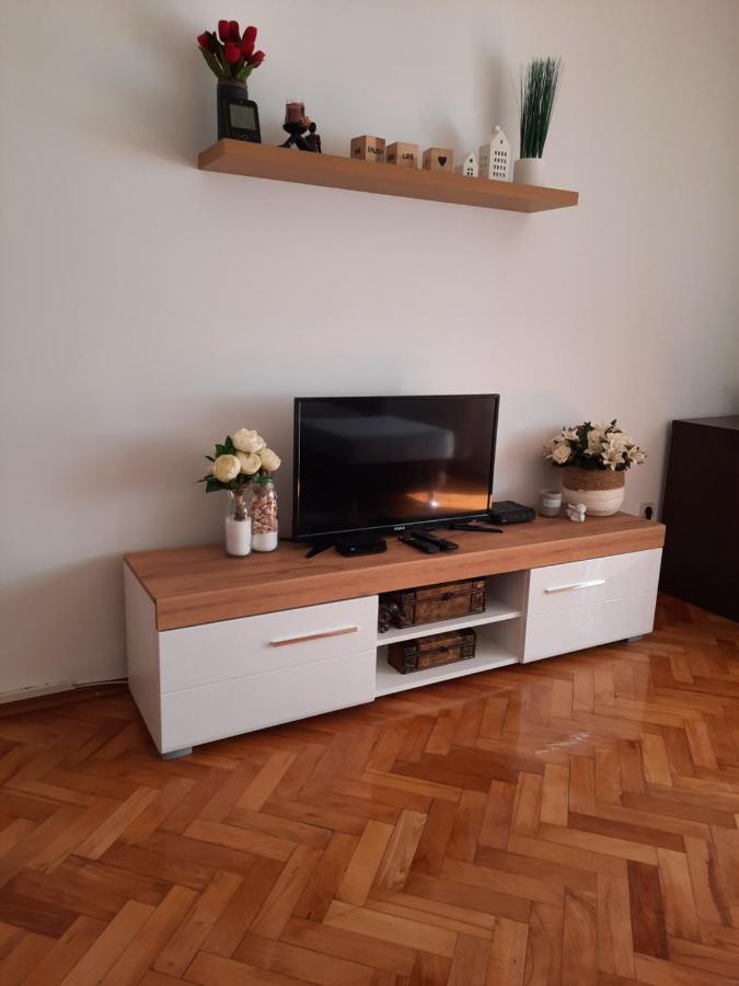 Apartamento Stan Na Dan Dunja 1 Vrsac Exterior foto